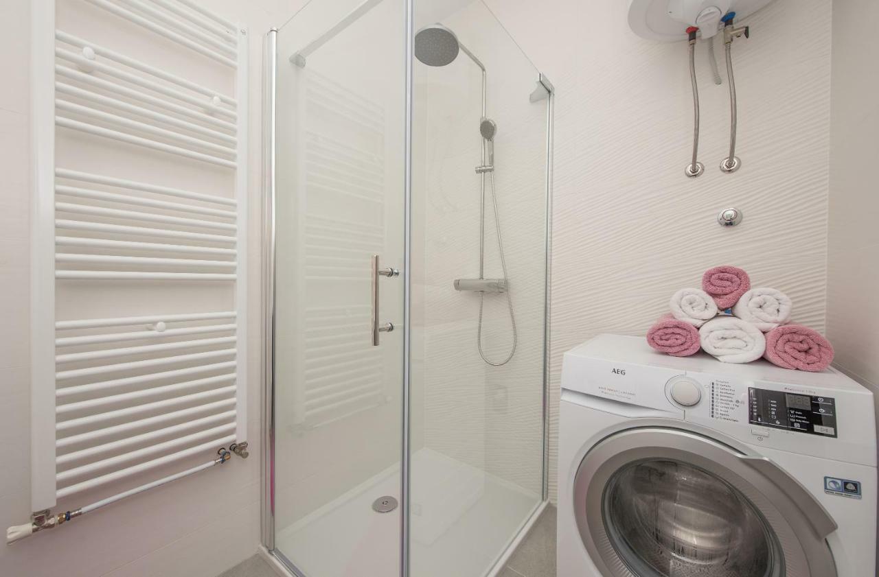 Appartement Penthouse Jure à Makarska Extérieur photo