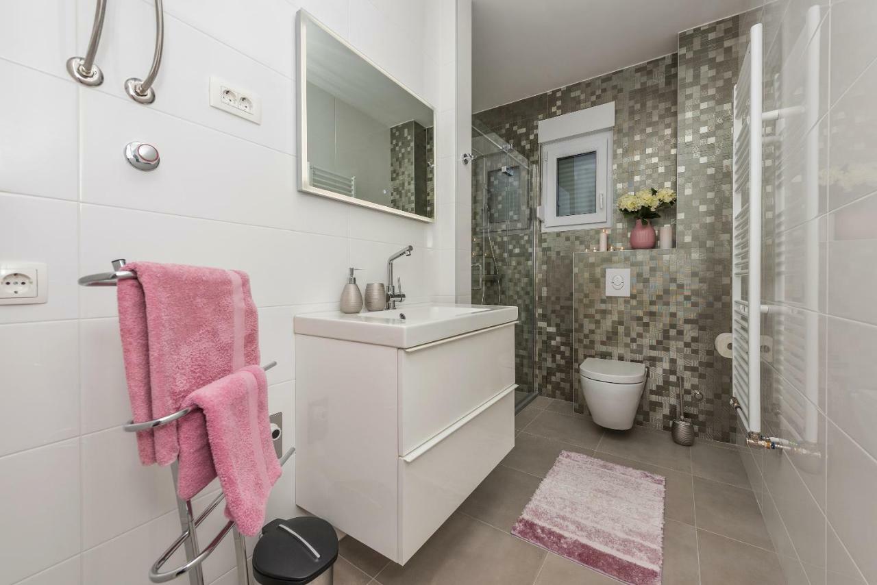 Appartement Penthouse Jure à Makarska Extérieur photo